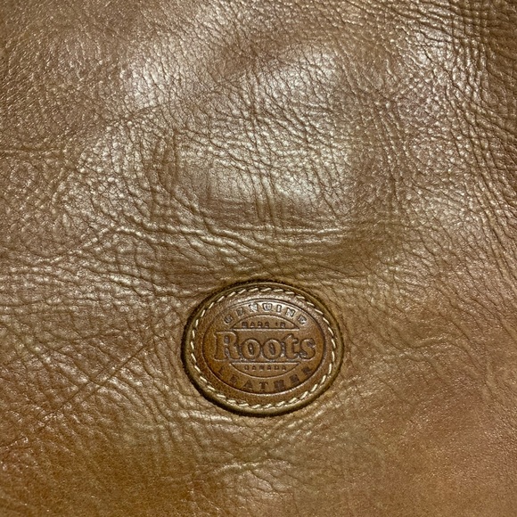 Roots villager tribe bag with original dust bag - Picture 3 of 4